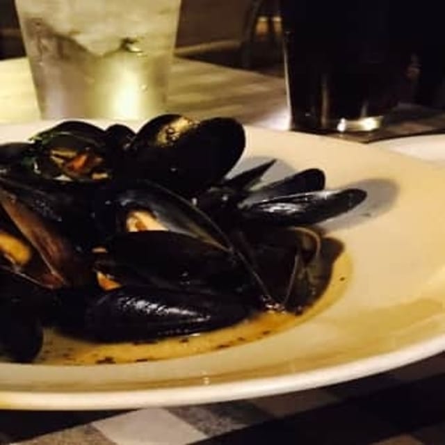 Steamed Mussels.