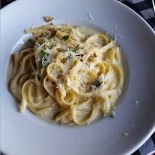 Fettuccine Alfredo