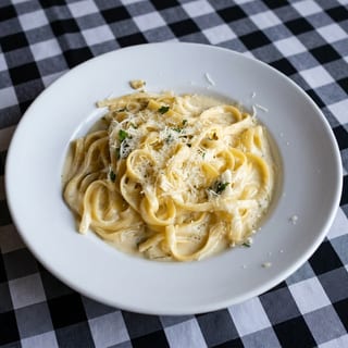 Fettuccine Alfredo